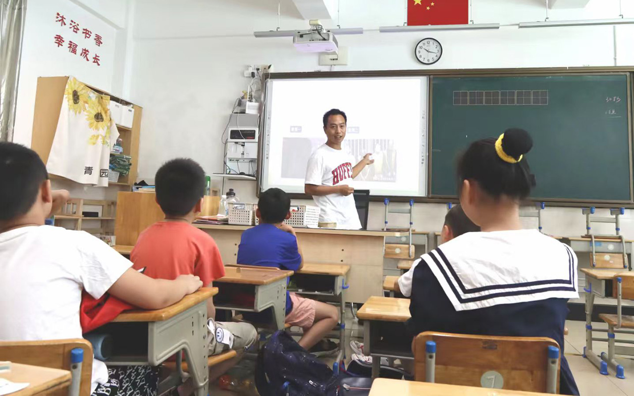 六合钟公庙中心小学