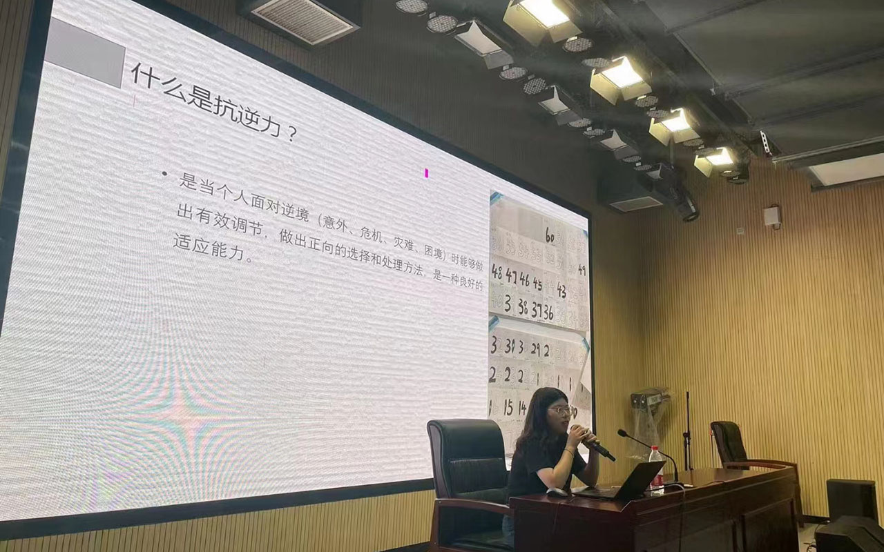 六合董玉娣中学